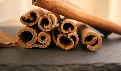 bâtons de cannelle cassia
