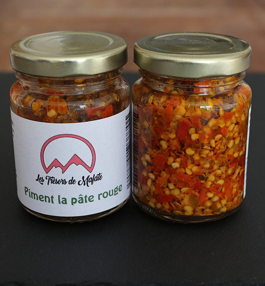 Piment la pate rouge confectionnée à Mafate sur l'ile de La Reunion 